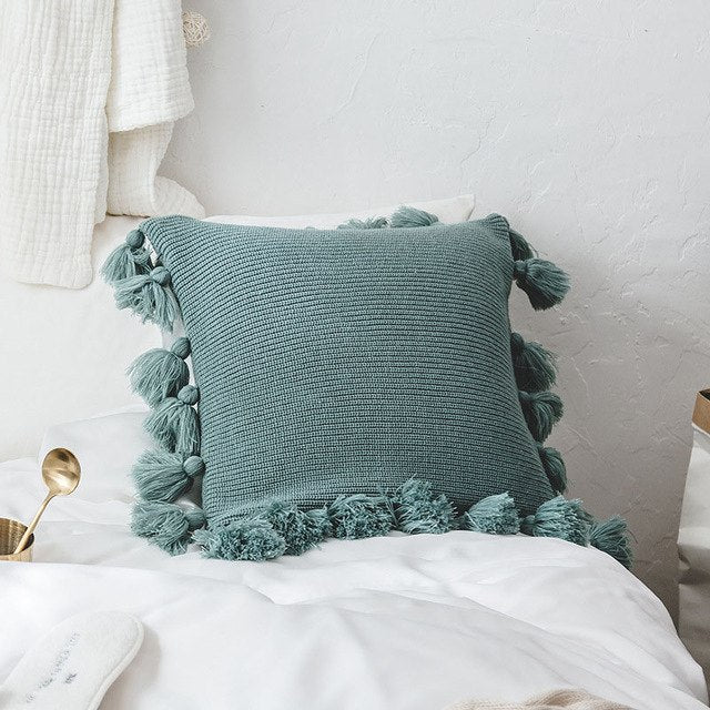 Cozy Pillow (Nordic-Style)