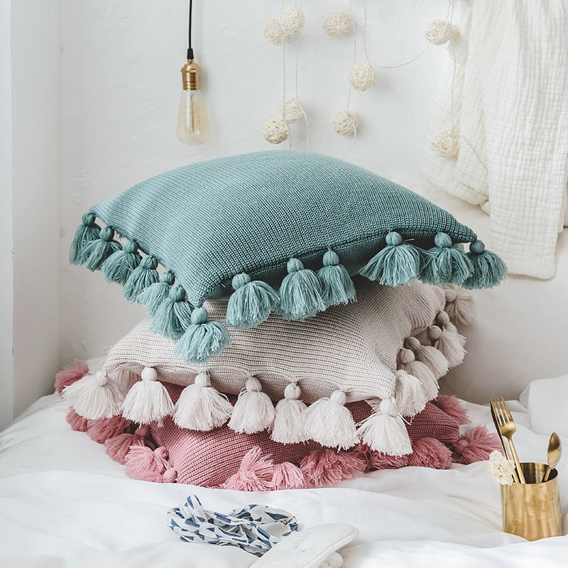 Cozy Pillow (Nordic-Style)