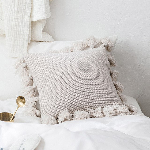 Cozy Pillow (Nordic-Style)
